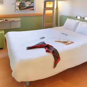 First Inn Hotel